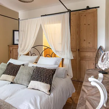 Bed & Breakfast Lou Paradou *